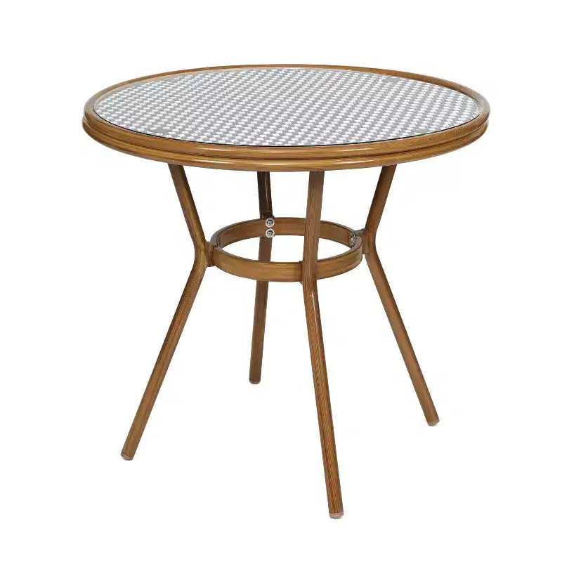 Table de style bistrot avec verre
