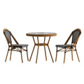 Table de style bistrot avec verre